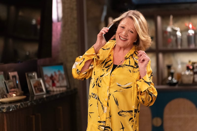 Linda Lavin as Sybil on 'Mid-Century Modern'